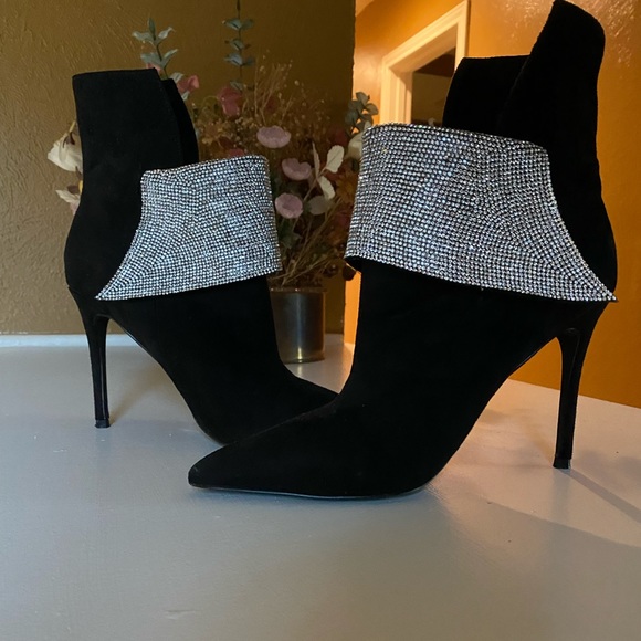 Black and crystal size 9 heals - Picture 1 of 5